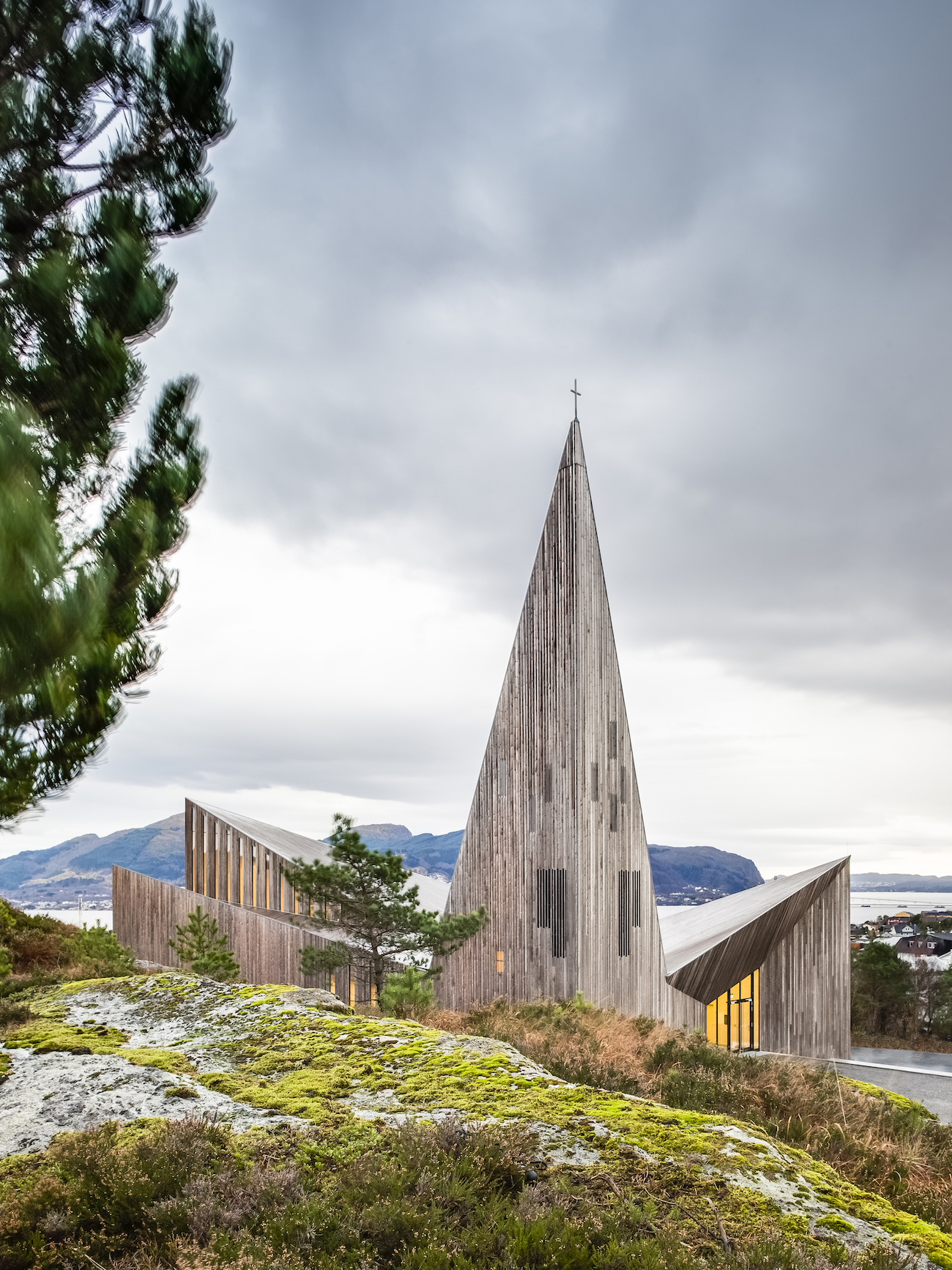 Community Church Knarvik – ArcDog