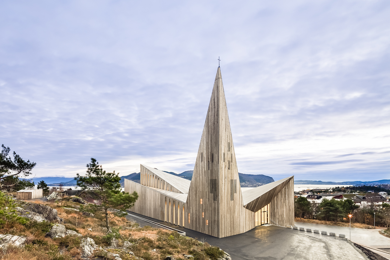 Community Church Knarvik – ArcDog